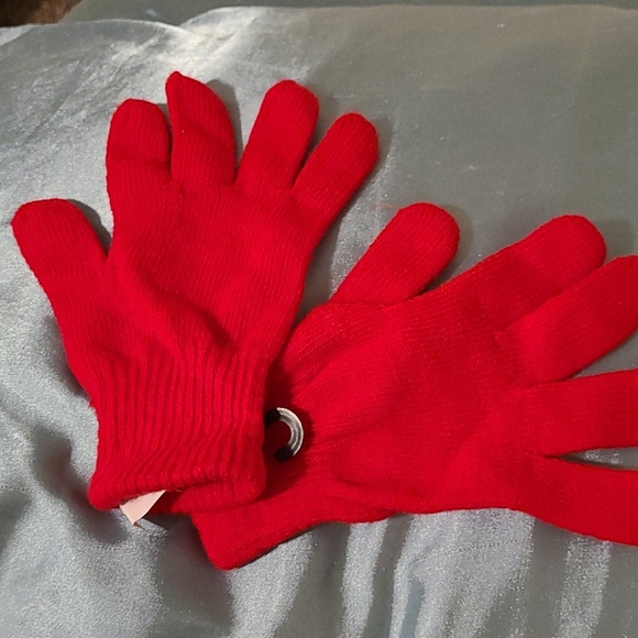 NWT Red Magic Acrylic Knit Solid Color Gloves - Picture 2 of 3